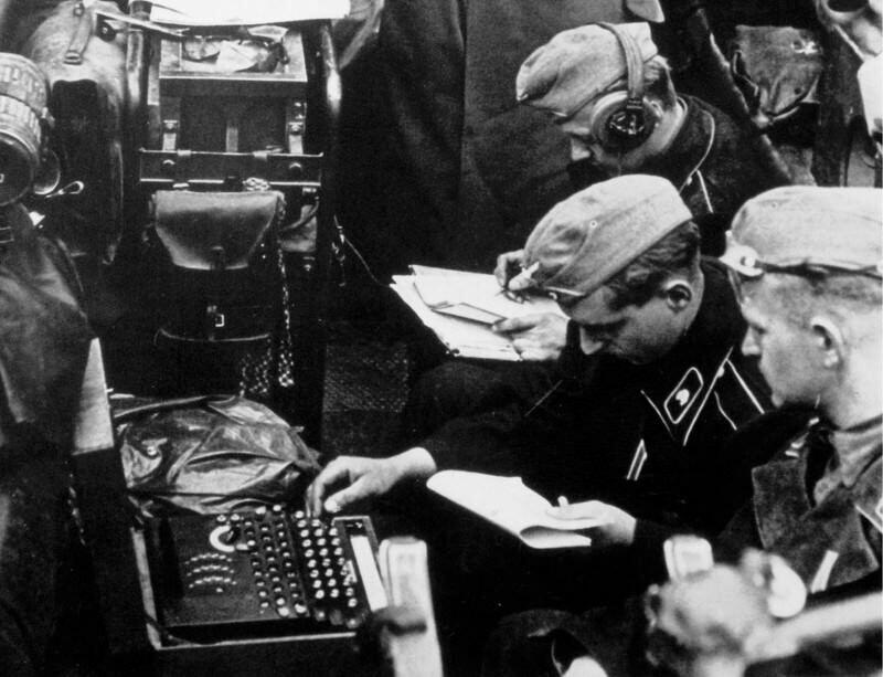Alan Turing: Sang Pemecah Kode Enigma yang Rumit Milik Nazi