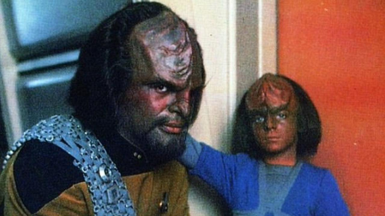 Aktor Star Trek Meninggal Dunia di Usia 33 Tahun