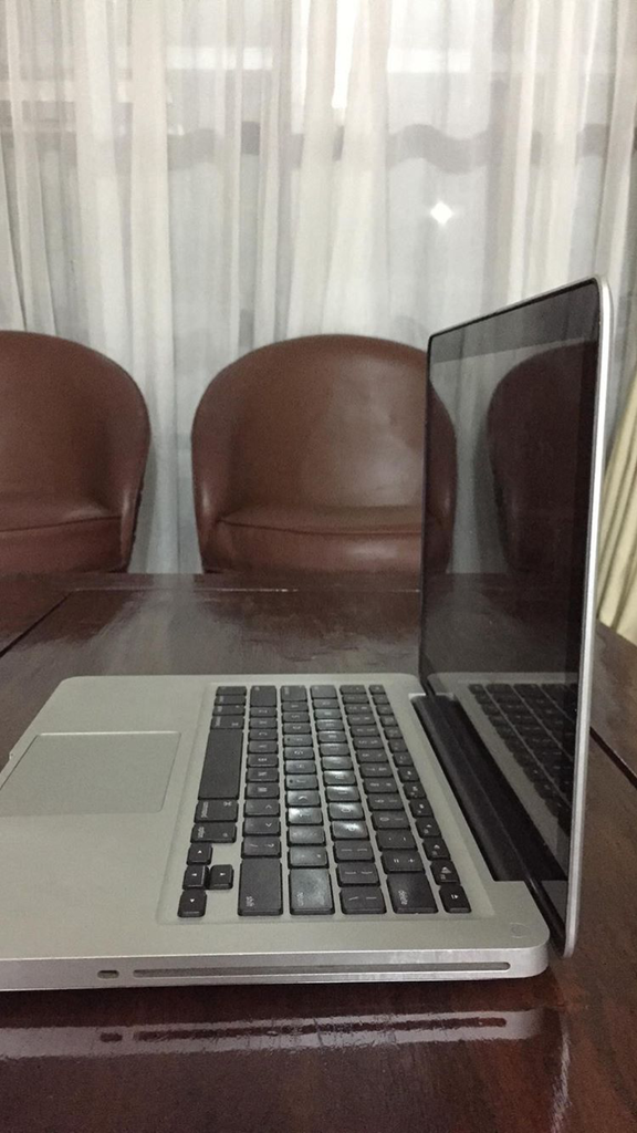 Macbook Pro 13inch CD ROOM 2010