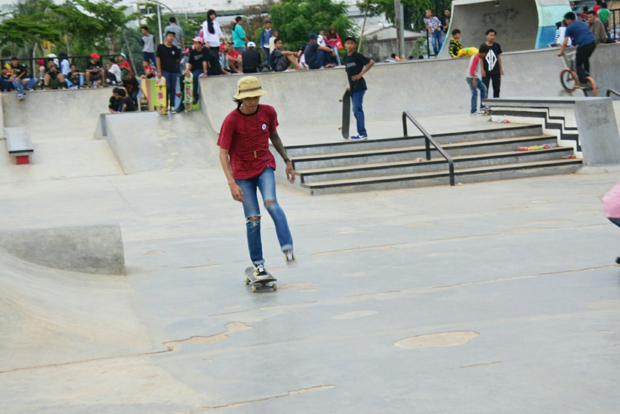 The perks of being skateboarder: kalijodo skatepark (Kondisi terbaru,MIRIS)