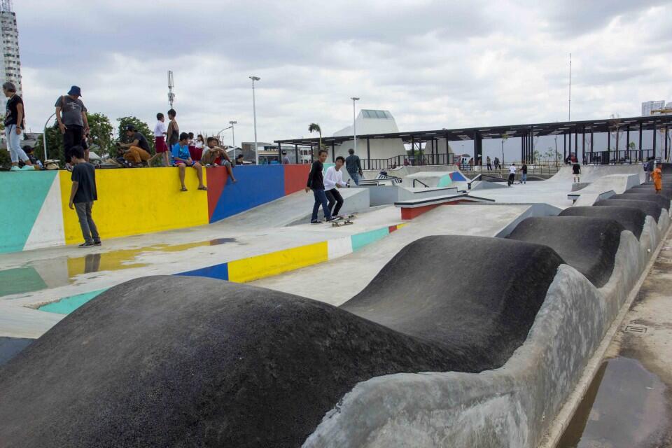 The perks of being skateboarder: kalijodo skatepark (Kondisi terbaru,MIRIS)