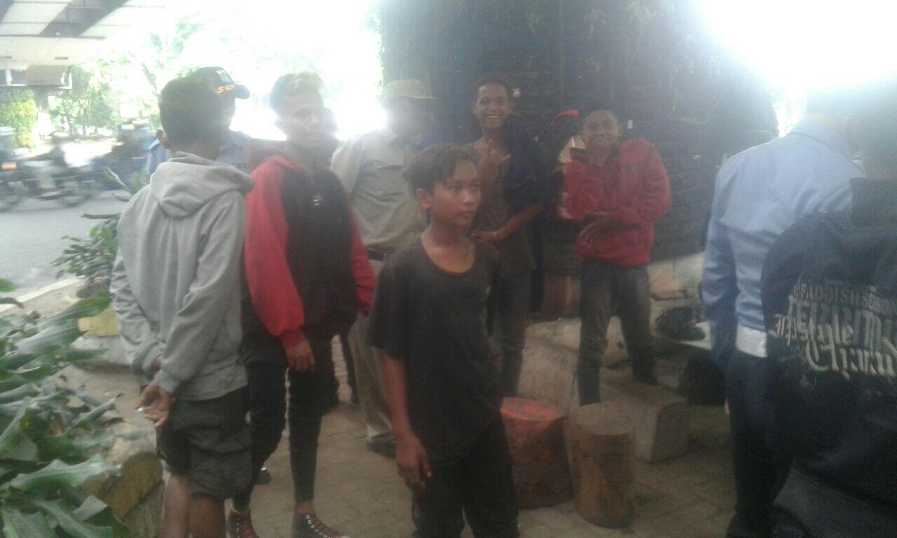 Meresahkan Warga, Belasan Anak Punk Diamankan