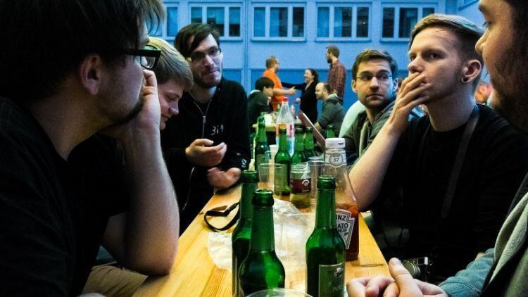 4 Tanda Anda Kecanduan Alkohol