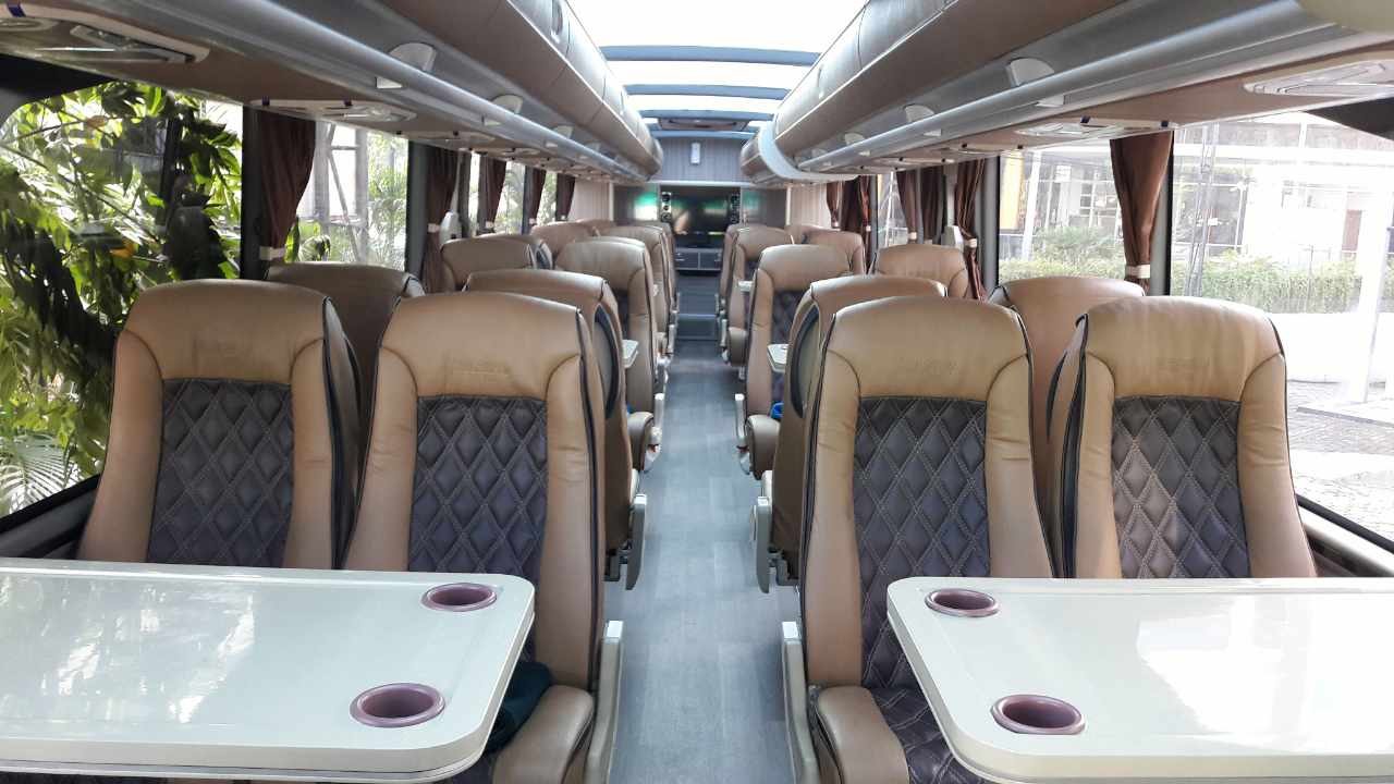 Bus Mania Gak Ada Matinya(the New Mercedes Benz Oc 500rf)