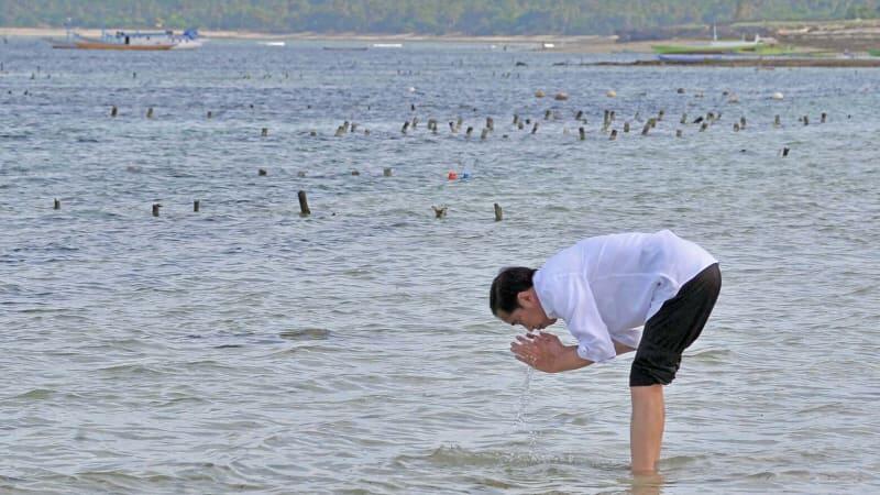 Indahnya Pantai Namberala yang Dikunjungi Jokowi