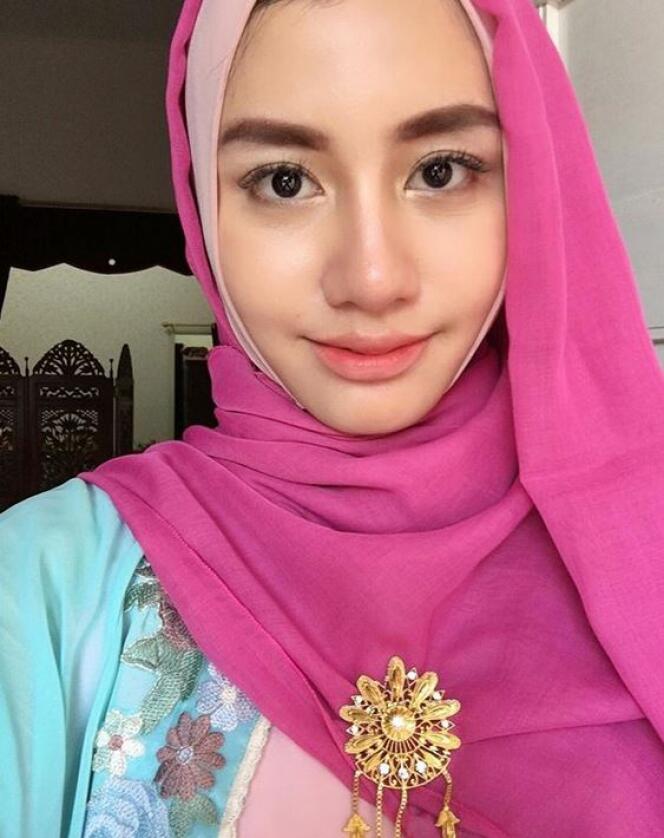 Istri cantik. Istri.