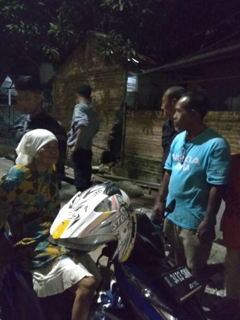 Lupa Anaknya Kena Gusuran, Nenek Mintarsih Terlantar di Ibukota