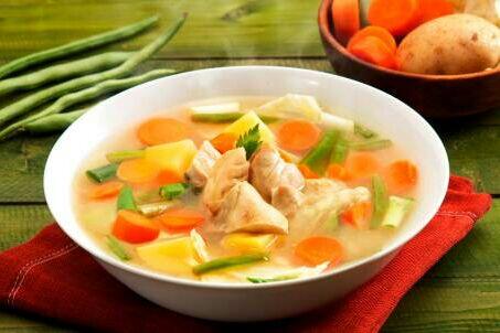 Makan Siang Dengan Menu Yang Maknyus... Why Not !!!