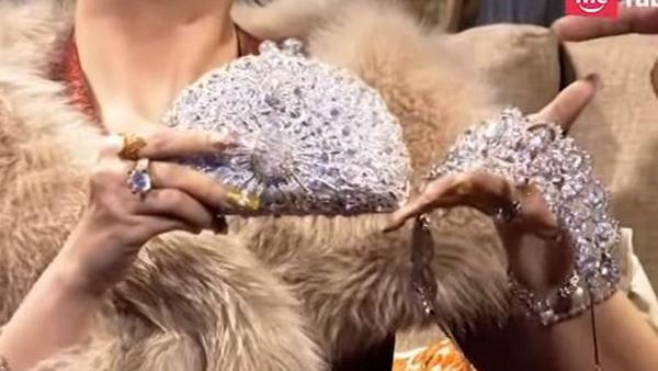 Wow, Ternyata Roro Fitria Miliki Kekayaan Sebesar Rp 750 Miliar