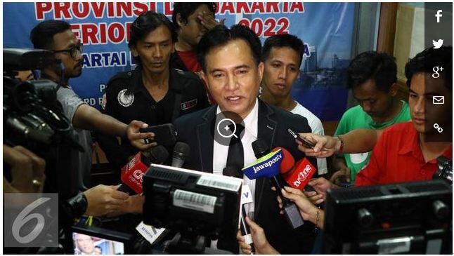 Yusril: Anies-Sandi Tak Bisa Seenaknya Hentikan Reklamas