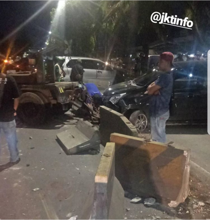 Korban Pembatas Jalan Jakarta 2017