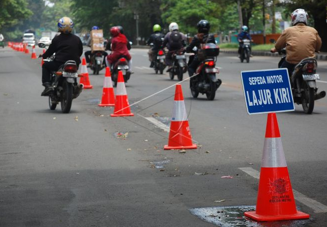 Uji Coba Lajur Khusus Sepeda Motor di Jalan Thamrin Mulai Senin