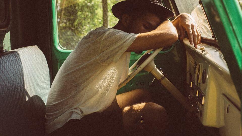 Besok Kuliah Tapi Elo Masih Capek, Padahal Tidur Udah Cukup