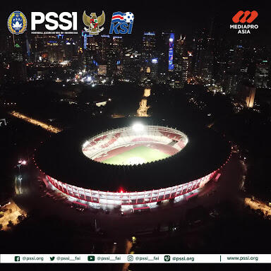 Gelora Bung Karno Punya Cara Unik Menegur Seseorang Yang Mengangkat Kaki Di Kursi.