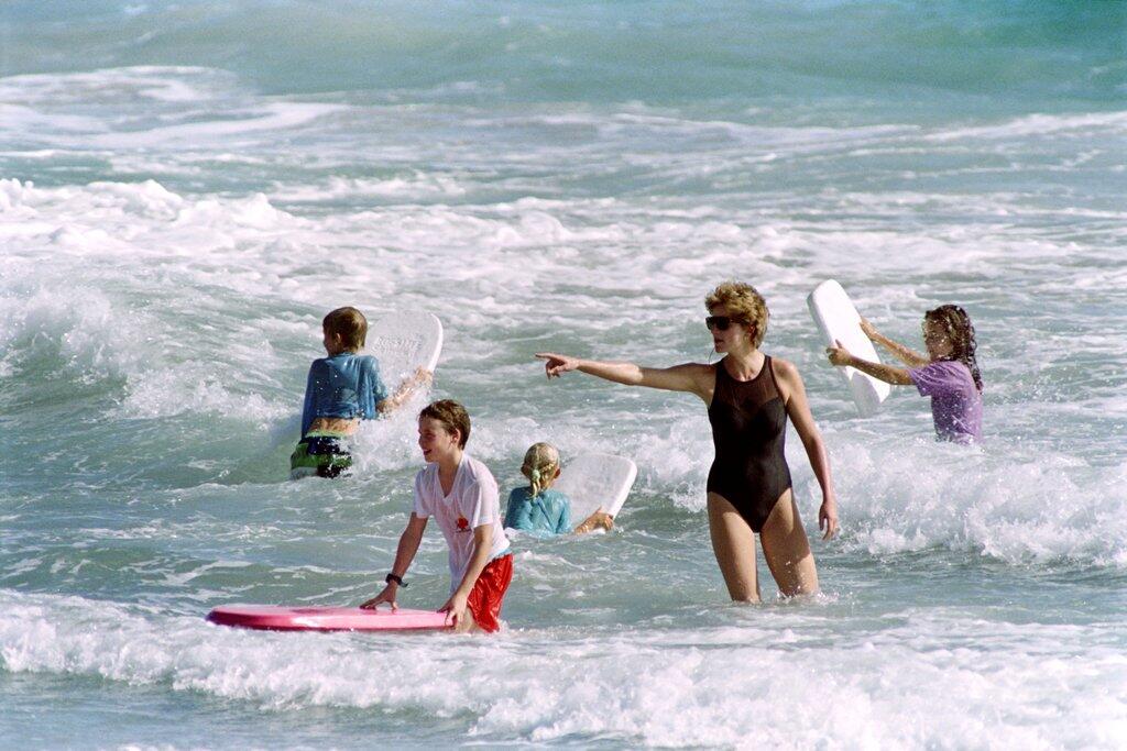 &#91;GATSUONE INFO&#93; Mengenang Kebersamaan Lady Diana dengan Putranya, Bikin Iri deh!