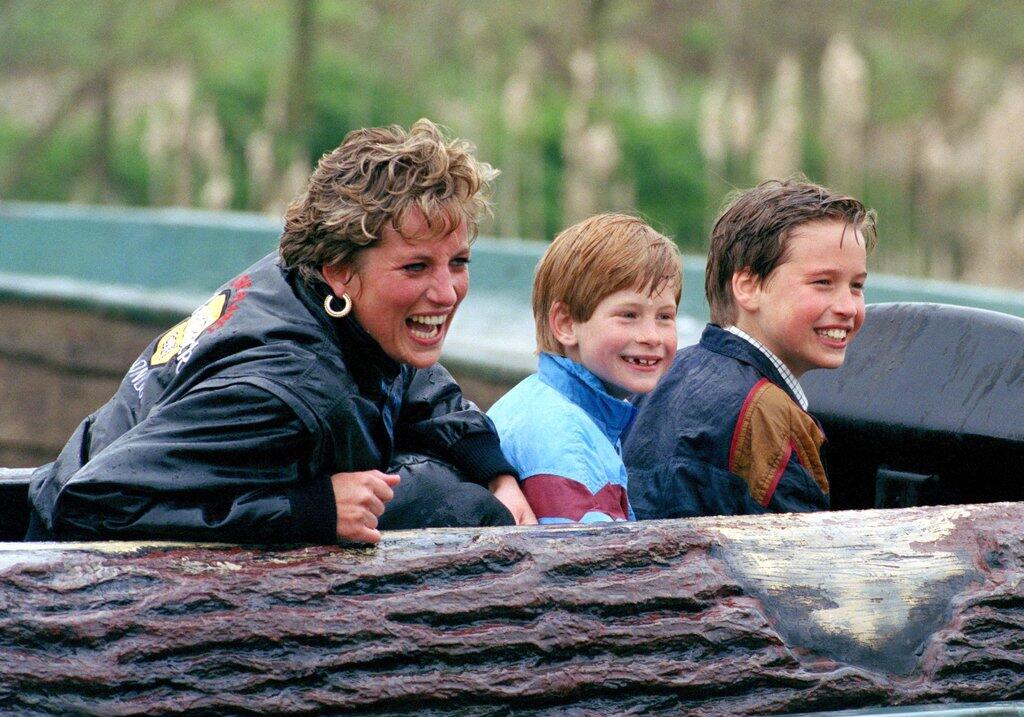&#91;GATSUONE INFO&#93; Mengenang Kebersamaan Lady Diana dengan Putranya, Bikin Iri deh!