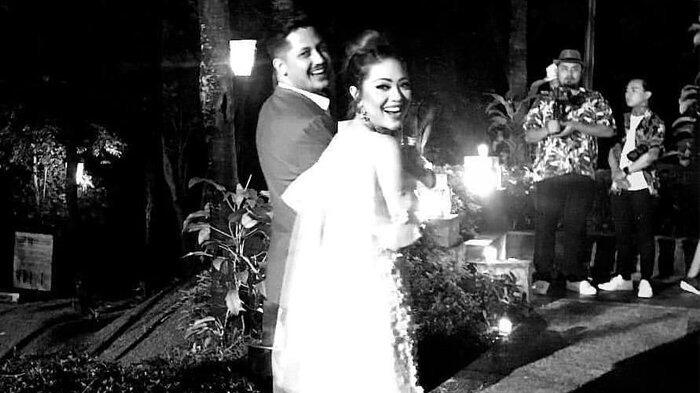 Keenan Pearce Resmi Nikahi Gianni Fajri, Akad Nikah Terlihat Sederhana Namun Sakral