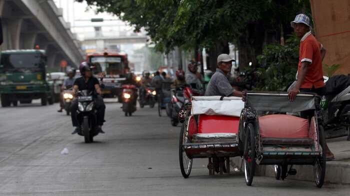 Menghidupkan Becak Kemunduran bagi Jakarta