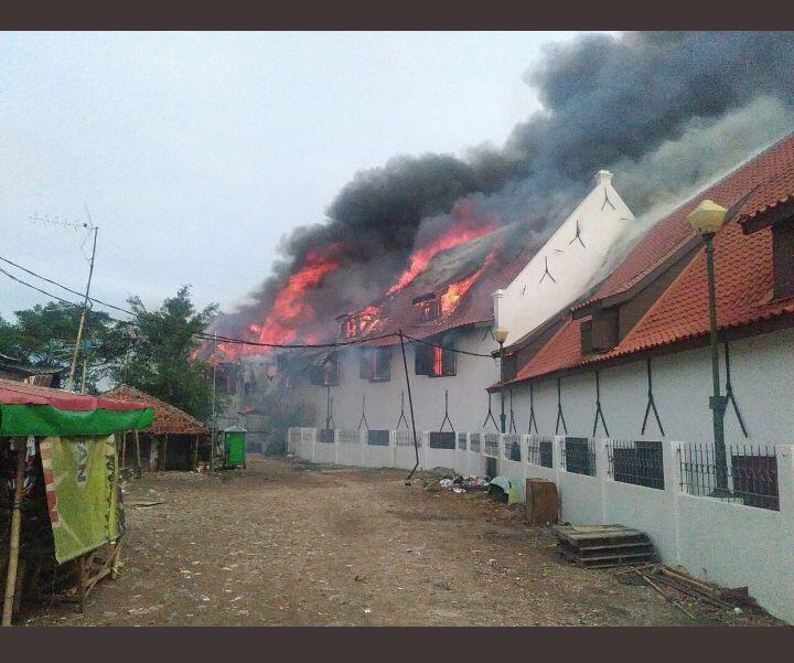 Museum Bahari Jakarta Terbakar, Belasan Damkar Dikerahkan