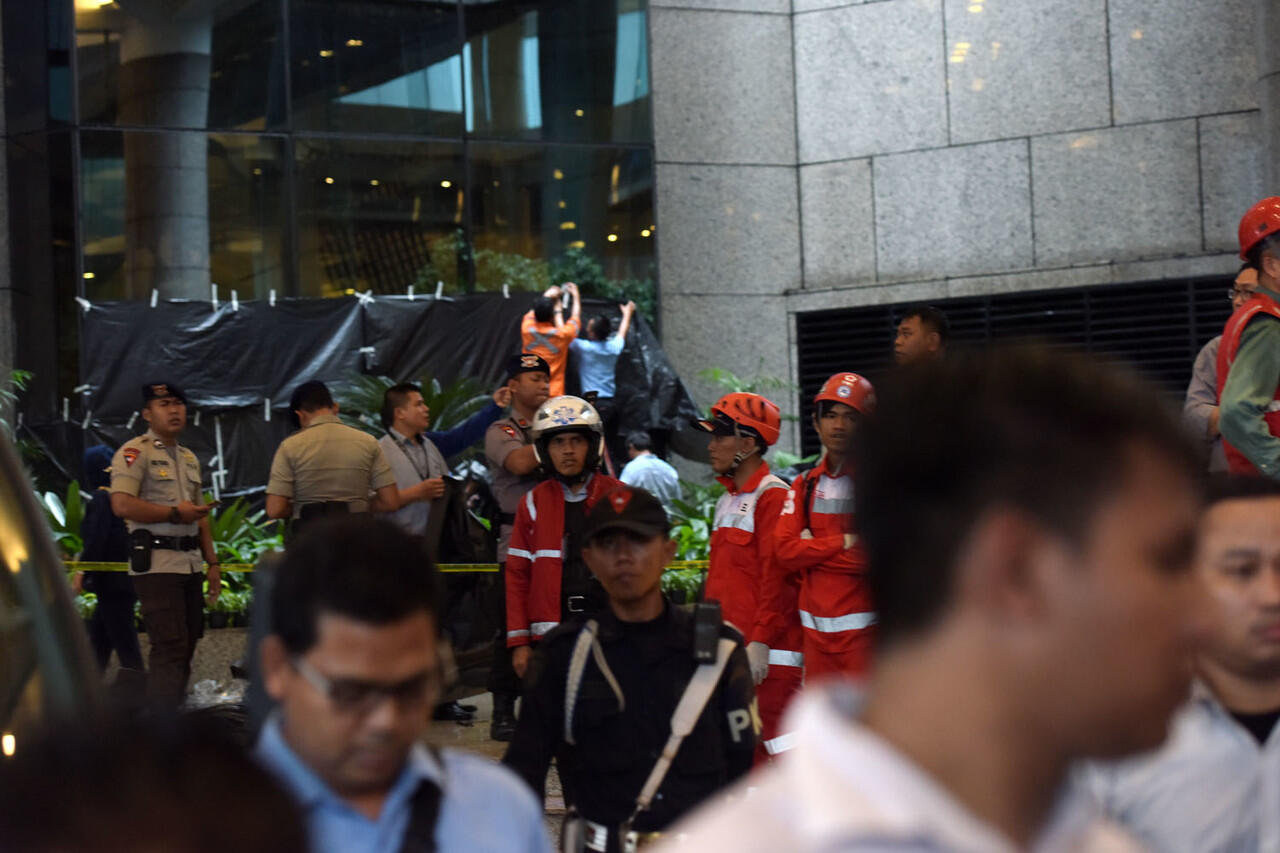 Suasana Di Area Lobby Bursa Efek Indonesia