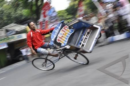  Becak rakyat program yang luarbiasa merakyat!