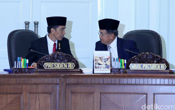 JOKOWI LARANG MENTERI RANGKAP JABATAN