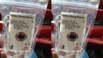 Air Minum Mineral Dijual Di GBK Dengan Plastik