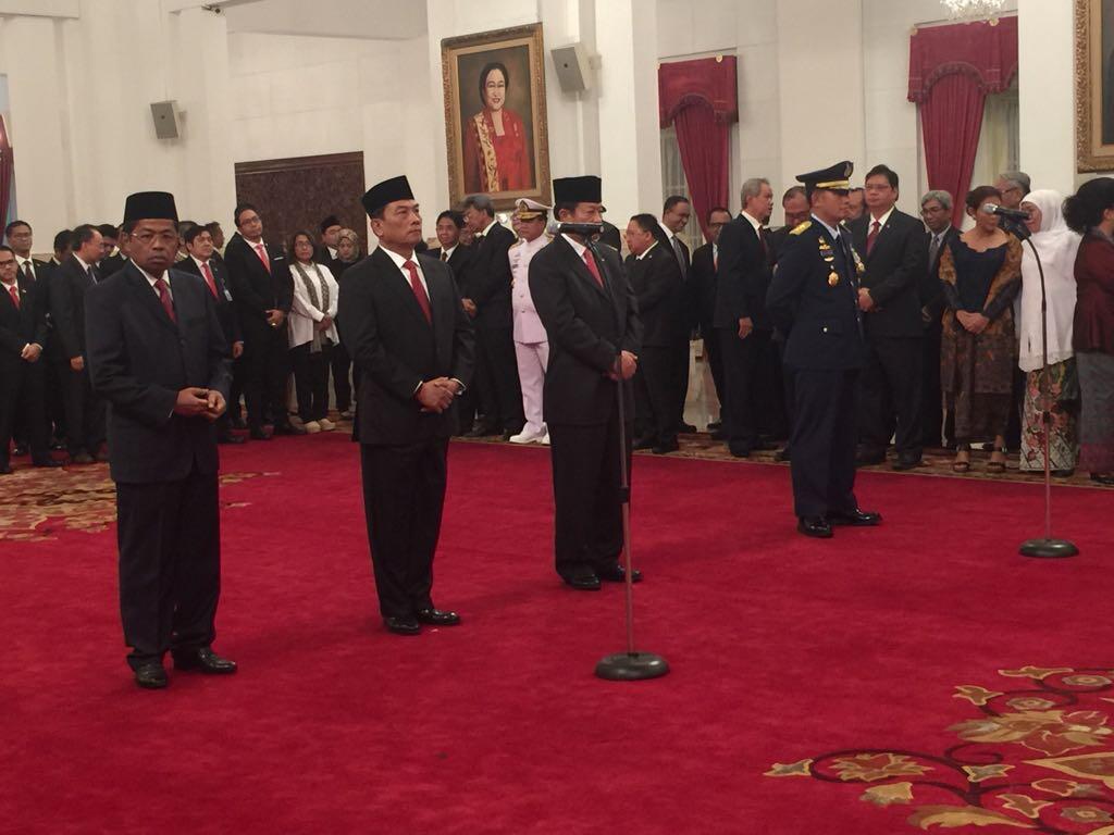 Presiden Resmi Lantik Mensos, KSP, Wantimpres, dan KSAU