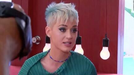 Populer di Industri Musik, Katy Perry Jalani Ritual Sesat?