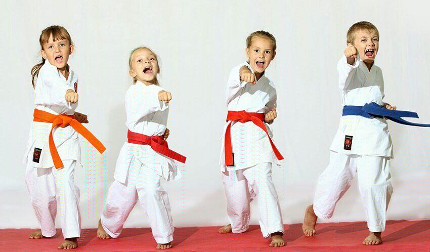 6 Cara Gak Terduga untuk Membuat Orang Terdekatmu Bahagia

