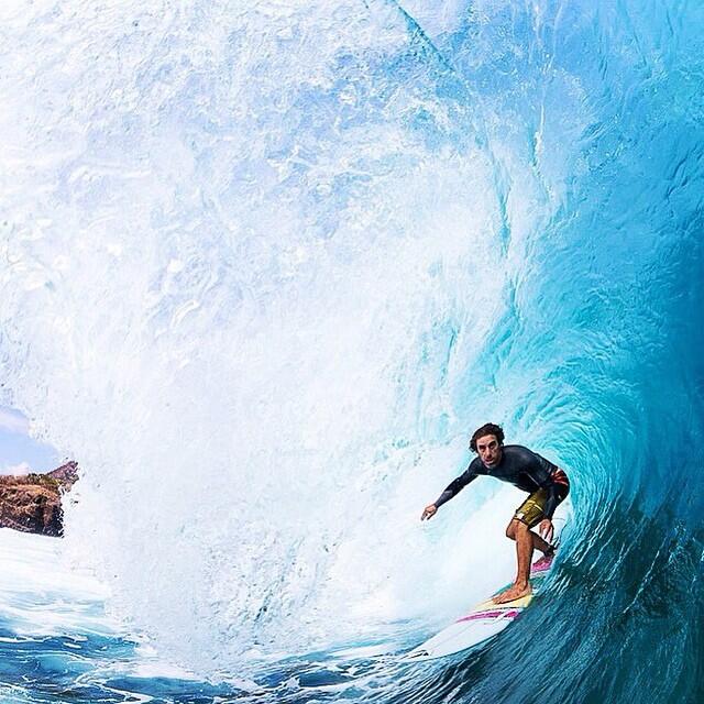 3 Pantai Tujuan Surfing Recommended di Lombok