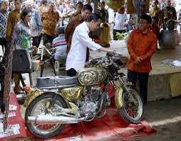 Kuda Besi Yang Dinaiki Presiden Jokowi