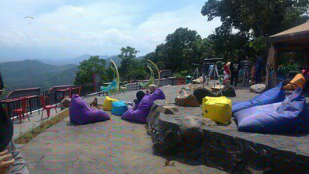 Wisata Paralayang Majalengka – Rute, Lokasi, & Tarif
