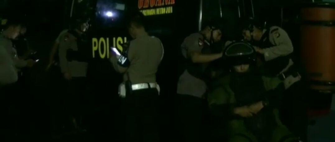 Meledak Nya Bom Molotov Berukuran Besar Di Kediaman Tjang Liou Liem , Pengusaha Kaya