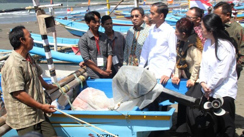 Susi Pudjiastuti Menjaga Jokowi