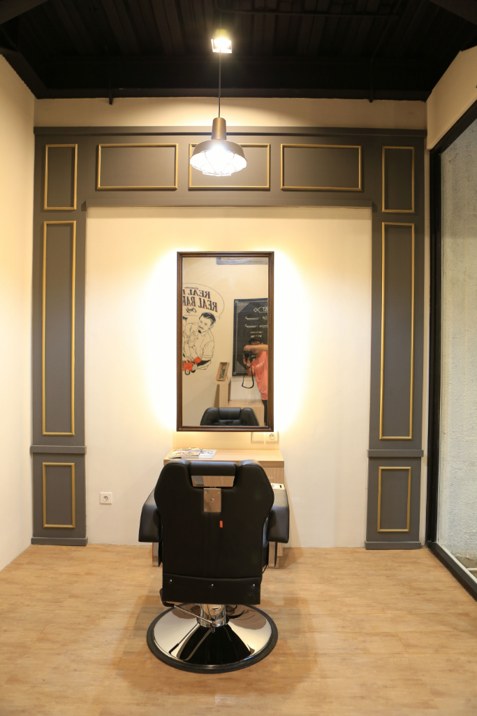 Lowongan Kerja BANDUNG Kasir & Customer Service Salon Barber