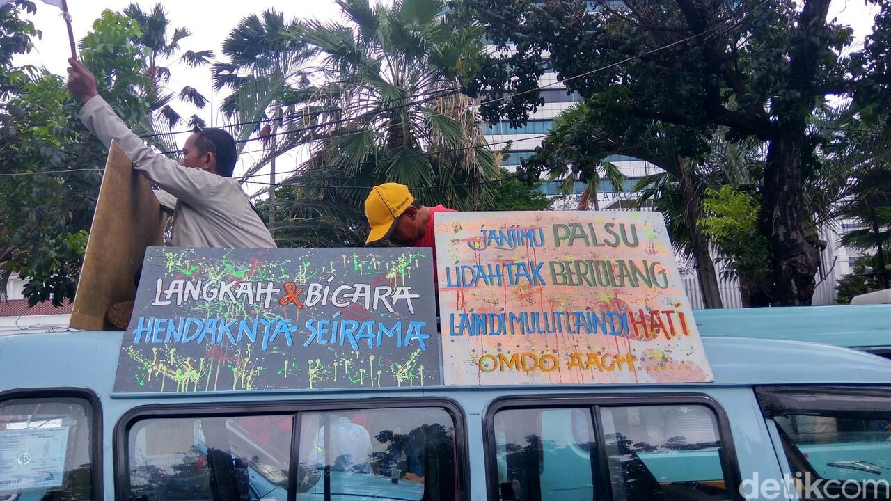 Tuntutan Sopir Angkot: Kembalikan Trayek, Hapus Tanah Abang Explorer