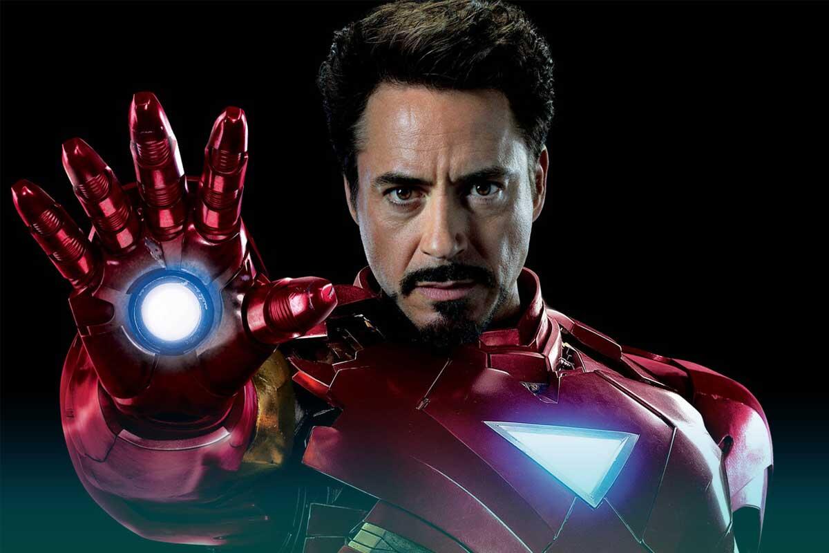 Robert Downey Memberi Penghargaan Kepada Kru Produksi Avengers!