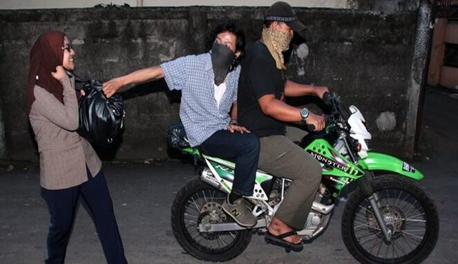 Uang Bukan Incaran, Inilah 4 Fakta Begal Payudara