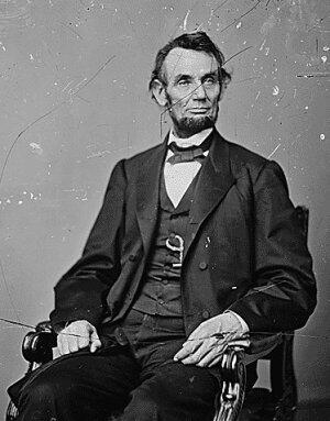  Pesan rahasia dalam Jam Liontin Abraham Lincoln