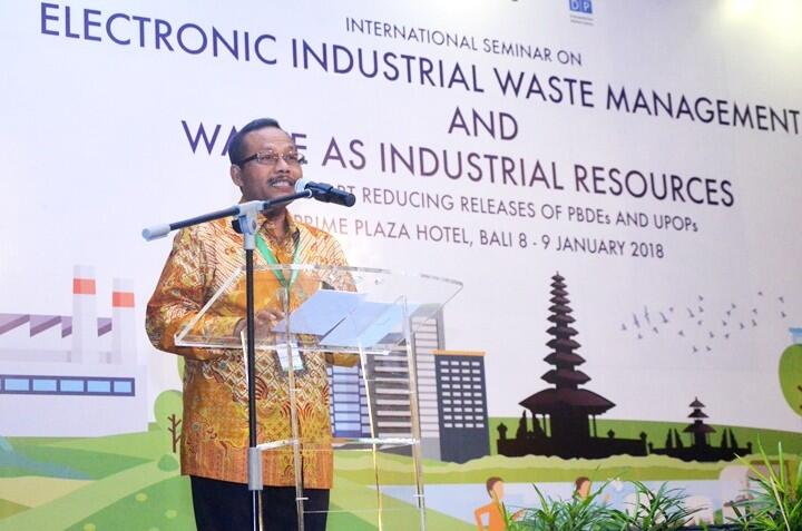 Balai Kemenperin Riset Limbah Plastik Jadi BBM