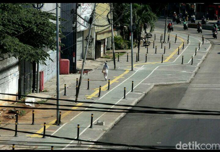 Foto: Before After, Kondisi Trotoar Jatinegara