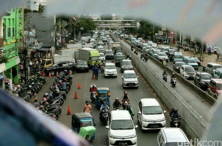 Foto: Before After, Kondisi Trotoar Jatinegara