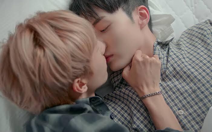 Idol K-Pop Gay Pertama, HOLLAND Akhirnya Debut Dengan MV ‘Neverland’