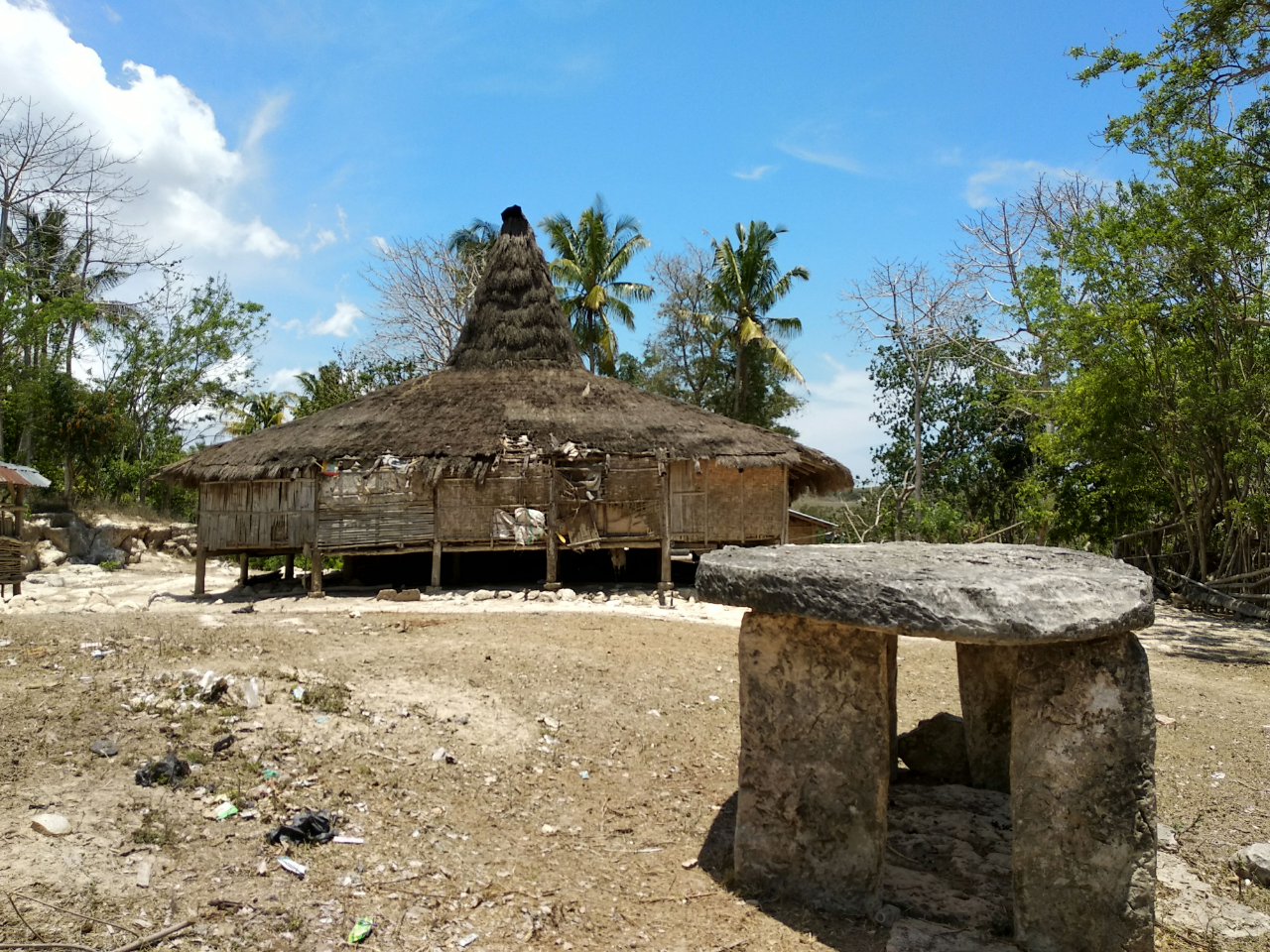 30 Hari Di Tanah Marapu