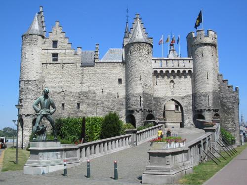 Menjelajahi Kota Antwerpen di Belgia