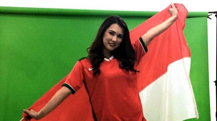 Wow, Cantiknya Maria Ozawa Beraksi Mengenakan Jersey Timnas Indonesia