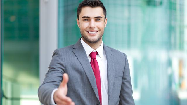 Berbisnis Dan Membantu Sesama