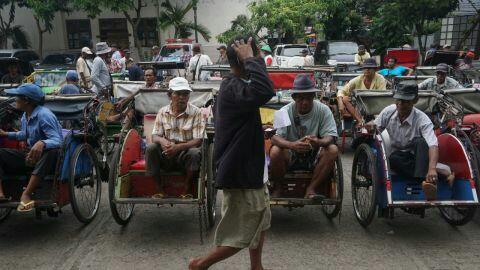 Anies Sebut ada Becak di Ciganjur, Lurahnya Membantah