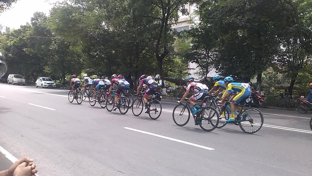 Tour de Indonesia, Pembalap Muda Indonesia di adu di etape 1 Prambanan - Ngawi